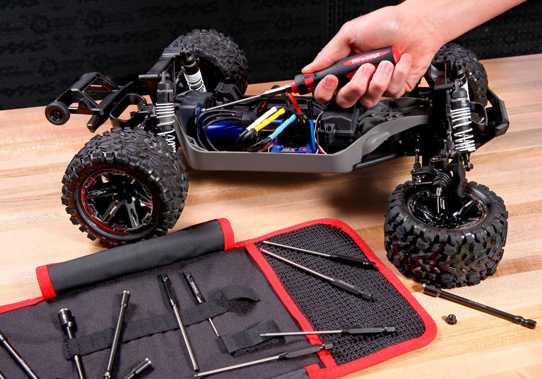 Speed Bit Master Set, hex and nut driver, 13-piece, includes premium handle (medium), travel pouch, hex drivers (straight: 1.5mm, 2.0mm, 2.5mm, 3.0mm), (ball-end: 2.0mm, 2.5mm, 3.0mm), and nut drivers (4.0mm, 4.5mm, 5.0mm, 5.5mm, 7.0mm, 8.0mm), 1/4" drive