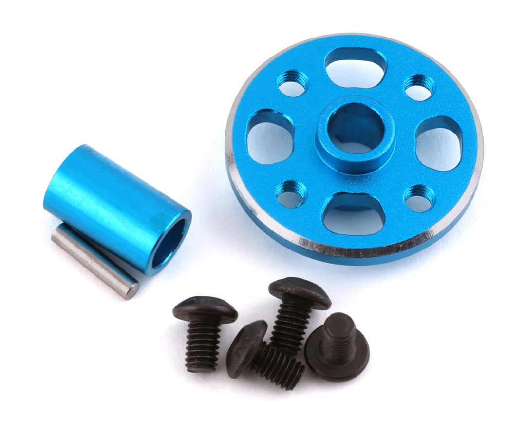 Yeah Racing Tamiya TT-02 Aluminum Spur Gear Mount (Blue) YEA-TATT-026BU